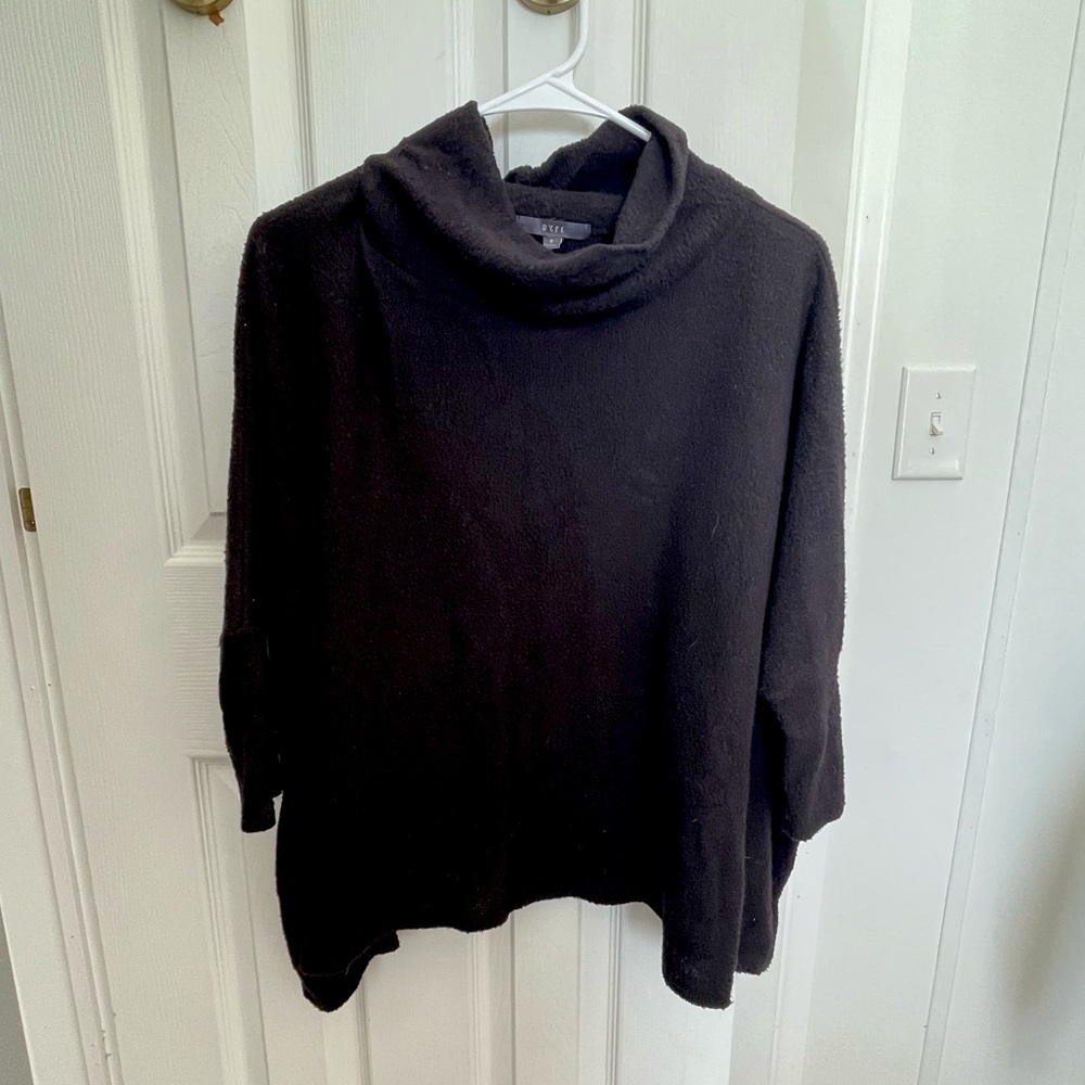 Black Flowy Top